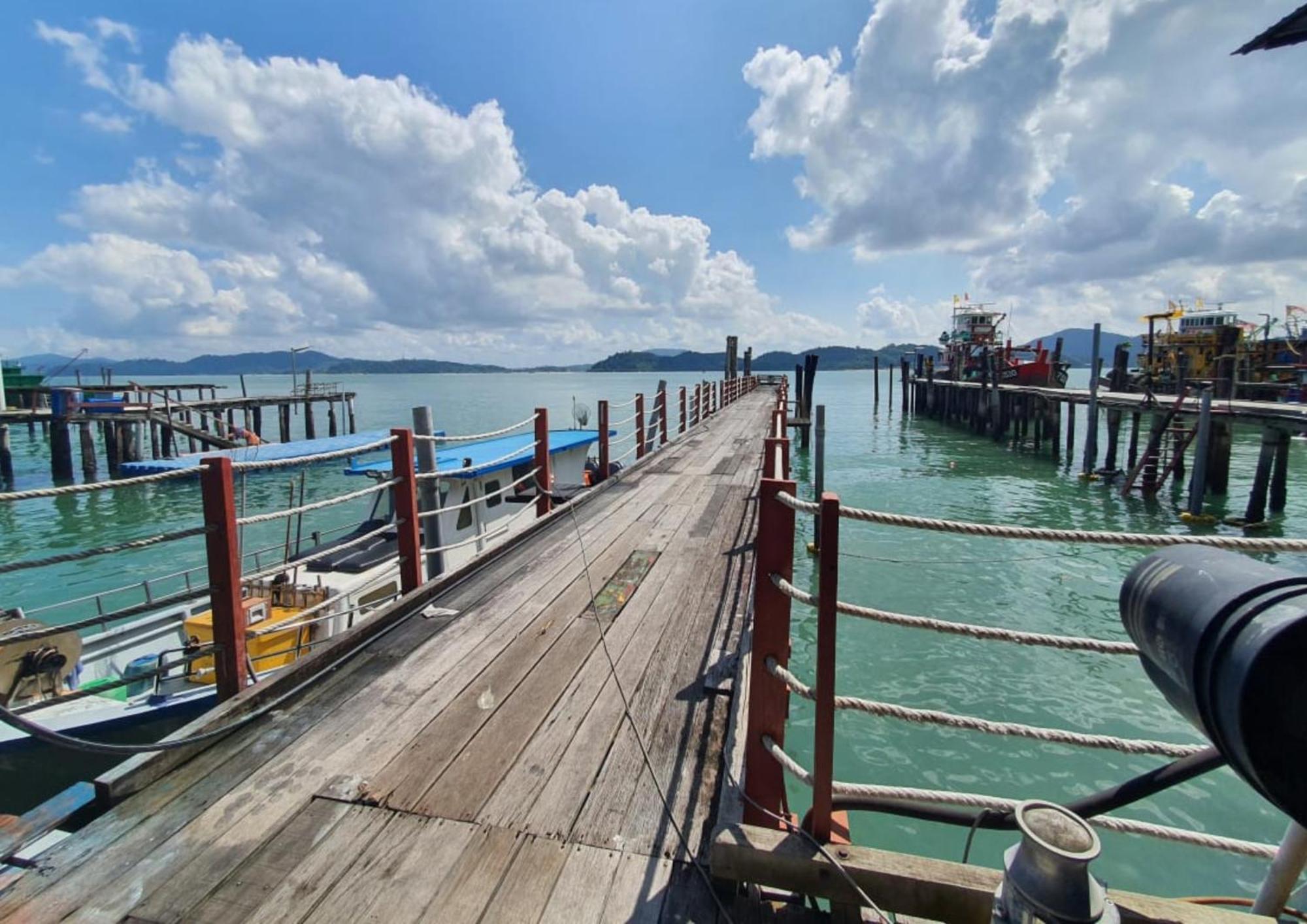 Shoplot Hostel Pangkor Kampong Pasir Bogak Extérieur photo